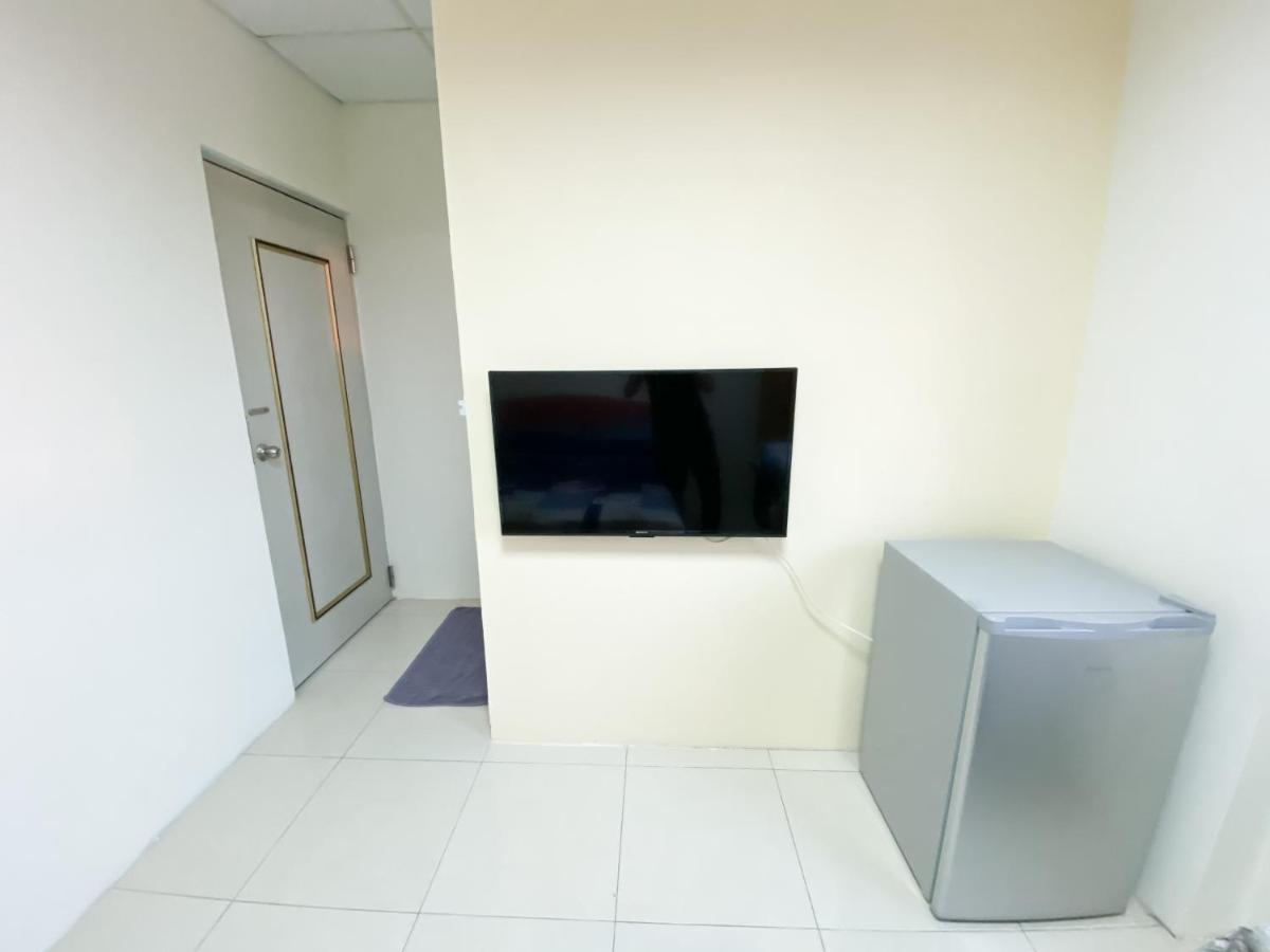 Tainan Da Ren Ju Apartment Bagian luar foto