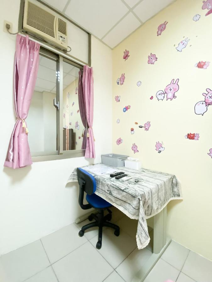 Tainan Da Ren Ju Apartment Bagian luar foto