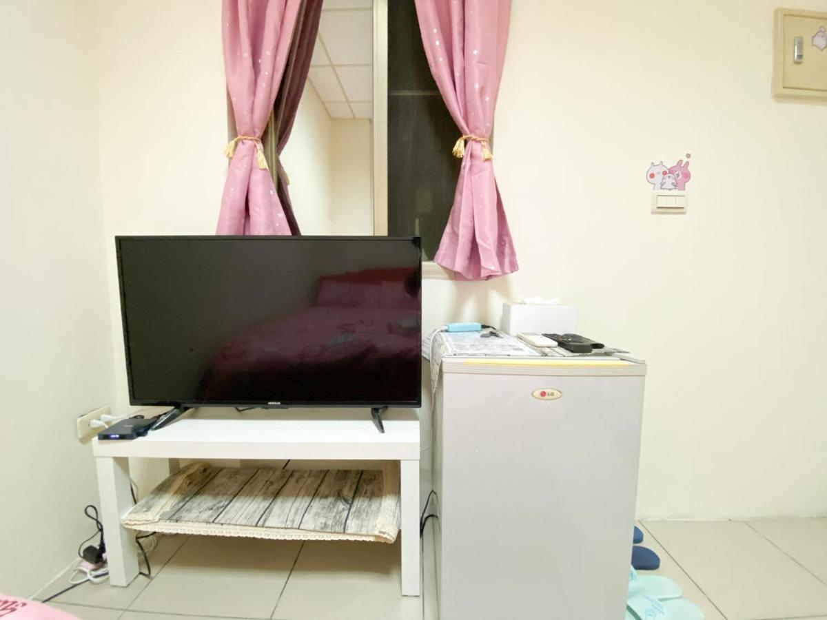 Tainan Da Ren Ju Apartment Bagian luar foto
